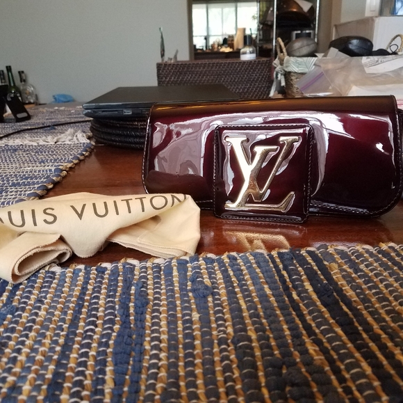 SOLD@!. Louis Vuitton Sobe Amarante Patent Leather - Picture 2 of 8